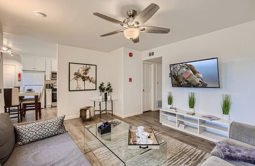 North Valley House | NEW - Awesome 6BR - 15 Min To Beach