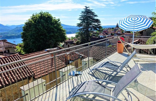 Stresa Apartment | New bright and sunny apartment with large terrace, panoramic views & free Wi-Fi