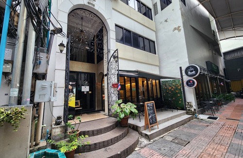 Embassy District Apartment | [NEW] Be Cozy Silom 2B 1-min to BTS & MRT