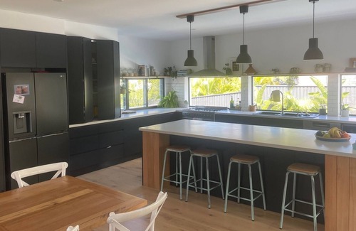Allambie Heights House | New beautiful family home with pool and spa