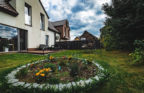 Zabierzow House | NEW beautiful house close to airport, Krakow and forest