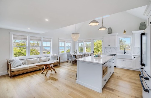 Campground Landing House | New Beautifully Designed Home with Private Beach Access