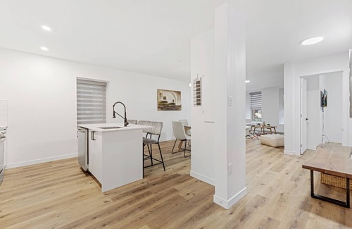 Quartier des Spectacles House | NEW Boho Downtown 10 BIG bedrooms