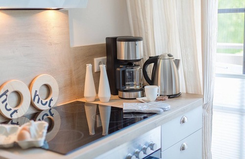 Zingst Apartment | New, bright and friendly beach vacation apartment for up to 6 people with sauna house.