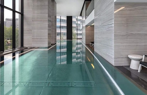 Canary Wharf Apartment | New Build Canary Wharf 2BR w/ Balcony nr shops, by Blueground