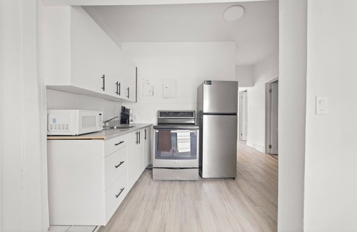 Windsor Apartment | New Build Sunny 2 Bedroom Unit