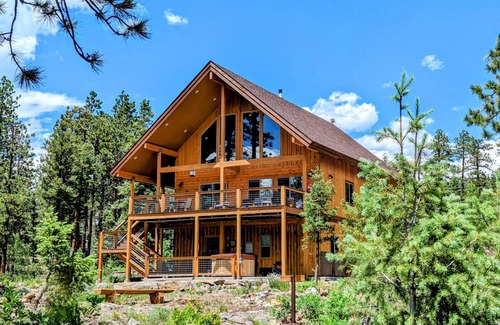 Columbine Lake House | New Cabin-On Nat'l Forest-Hot Tub-3mi to Ski-4Kings-Private Nature Trail-Fishing
