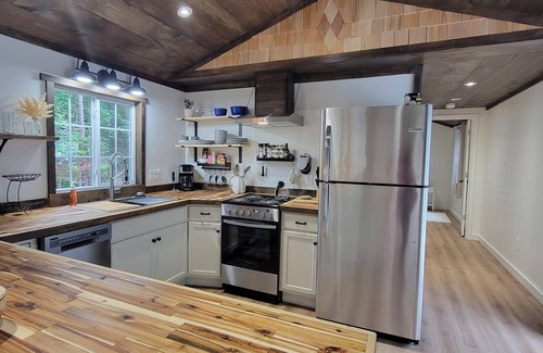 Seawall Cabin | New cabin on private road, 1/2 mile to Seawall Beach and 3 miles to town center.