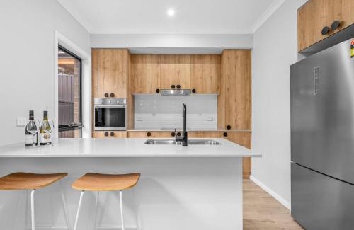 Beechworth House | New Central 2 bedroom townhouse