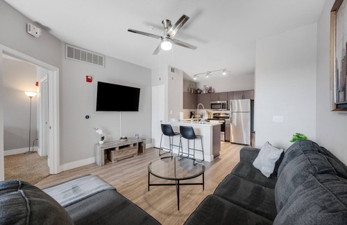 Phoenix Apartment | NEW! Central Relaxing 1BR Phoenix Retreat near Airport