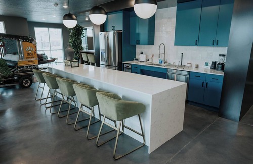 Downtown Salt Lake City Apartment | NEW Central SLC Apt l Citview l CLose to Skiing