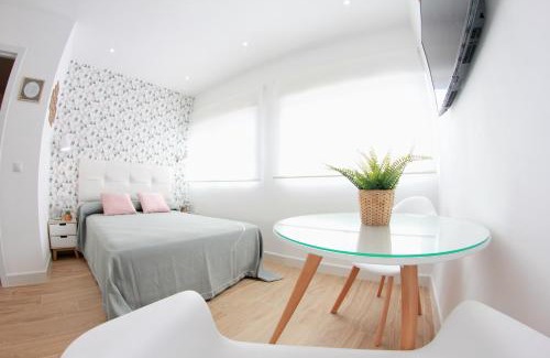 Torremolinos City Centre Apartment | New Central Studio Torremolinos