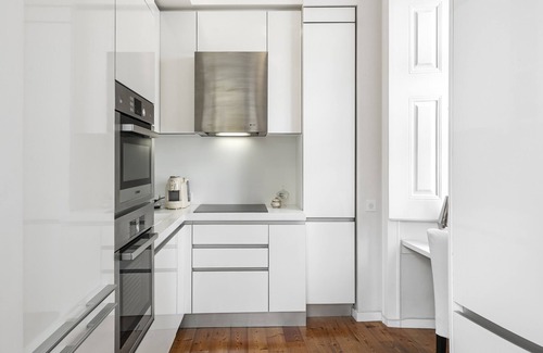 Bairro Alto House | NEW! Charm that's difficult to resist. W/garage.