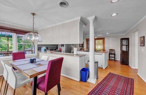 Clarence Apartment | NEW! Charming 2BR Retreat in the Heart of Clarence