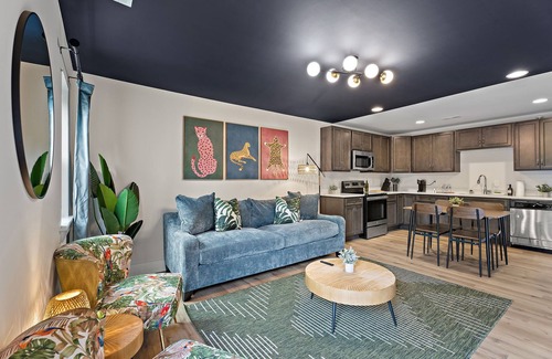 Murfreesboro Apartment | NEW ~ Charming, Cozy Apt DWTN Murfreesboro, TN