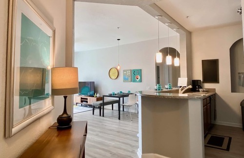 Florida Central Atlantic Coast Condo | New! Charming Vista Cay Lakeview Treasure Next to Pool Near parks & Conventions