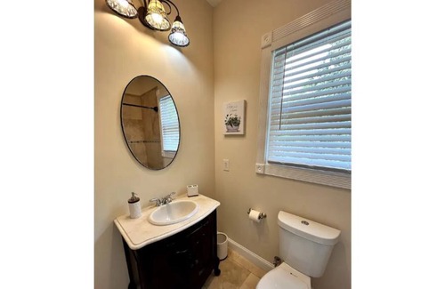 Aiken House | NEW! Clean, bright cottage walking dist to DT Aiken
