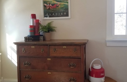 Columbia Falls House | New, clean, charming, roomy house near Glacier Park w/views! Well appointed.