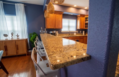 Northeast Virginia Beach Condo | New! Condo centrally located in ViBe district