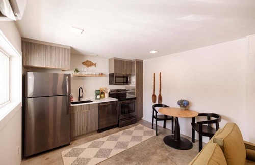 Wilmington House | New! Container Home in Heart of Cargo District