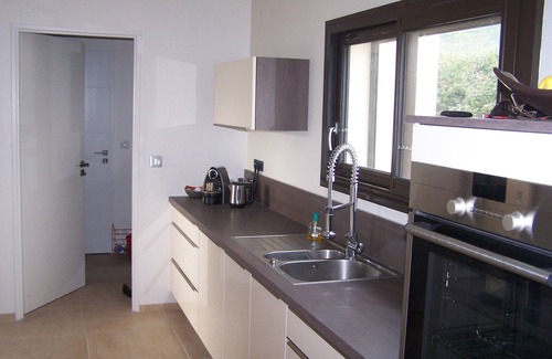 Marsanne Villa | New, contemporary, fully air-conditioned house with swimming pool and large garden