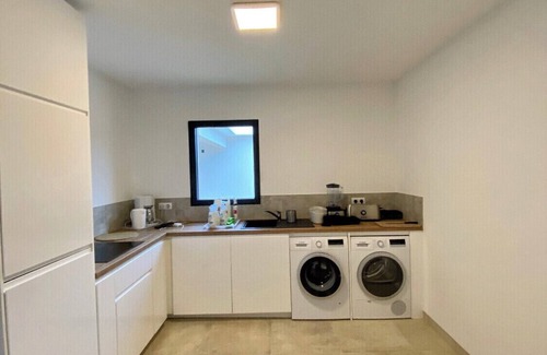Les Restanques Villa | New contemporary villa with pool 5 minutes from the sea.