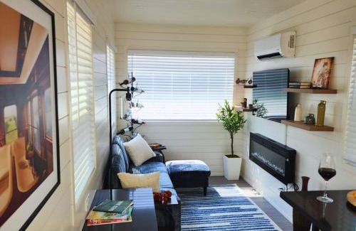 Fredericksburg Resort | New Cornhole, Pickleball, Hot Tub, Pool & Patio