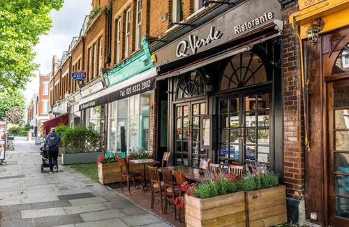 Kew Apartment | NEW Cosy 1BD Flat close to Kew Gardens Richmond