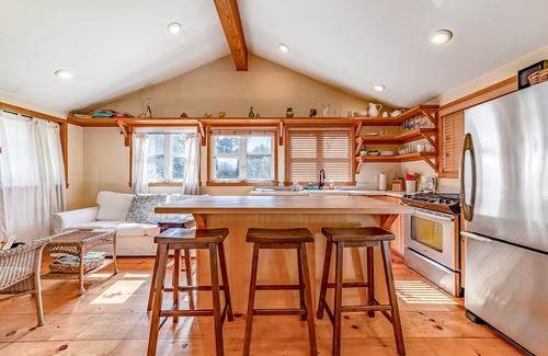 Trinidad Cottage | New cottage in a farm setting w/a shared game room near beaches & parks