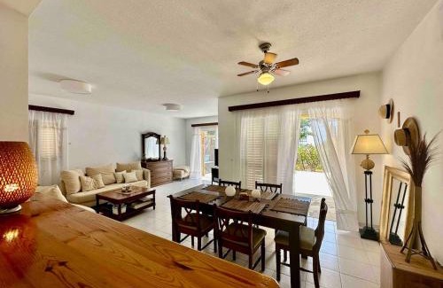 Paphos Apartment | New cozy Villa near the sea!