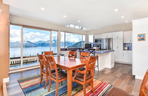 Sandpoint Ski Chalet | NEW - Custom Lake House w/Private Island