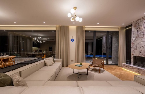 Yalikavak House | New Deluxe Villa/3 new villas 6bdrms each/spectacular views/infinity pool/garden