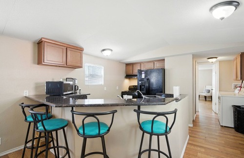 Mesilla Park House | NEW! Desert Haven Cozy 2-Bedroom Mobile Home Near NMSU ~ RA502259
