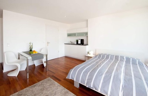 Mertesdorf Apartment | New design holiday apartment of the winery van | elkan in Ruwertal / near Trier.