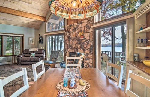 Gladwin Cottage | NEW! Dream house with sandy beach + pontoon rental