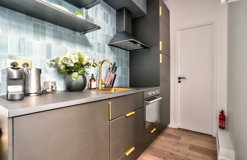 Grenelle Apartment | NEW Eiffel Tour ! Splendid 2BR & 1 BR Apts in the Heart of Paris