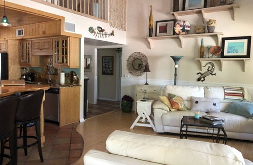 McGregor House | New England Beach style home in the heart of Ft Myers min to beaches & downtown!