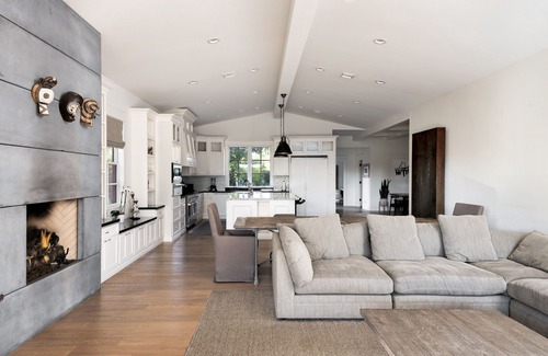 Arcadia House | NEW *Extended Stay* Spacious luxury home, privately located at end of cul de sac