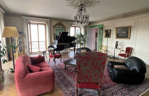 Quartier de la Place-Vendome Apartment | New! Extraordinary with view of Eiffel tower, Concorde Square & Tuileries Garden