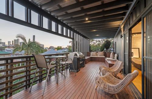 New Farm Apartment | New Farm Apartment with Private Balcony & BBQ