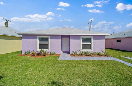 Palm Beach - West Palm Beach House | New! Few minutes to Downtown, 10 to the Beach!