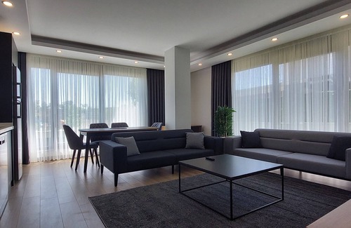 Lara Apartment | New Flat&Large Living Space(1) Close to Lara Beach