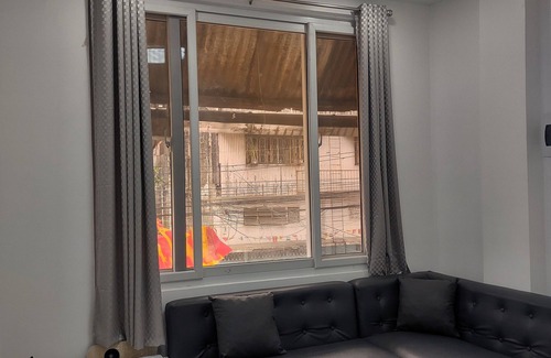 Santa Cruz Apartment | New Furn 1 Br/1 Bath/Kitchen, Manila-Univ Belt, AC, Hot water, Wifi, Netflix -u2