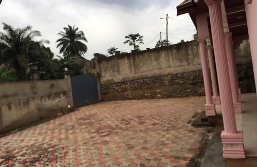 Yaounde House | New furnished house in a secure camp