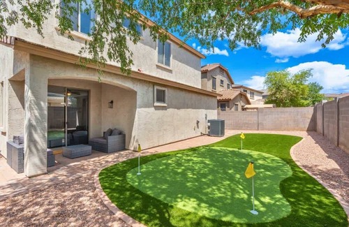 Power Ranch House | *NEW* Gorgeous Oasis Retreat Pools Golf Pickleball