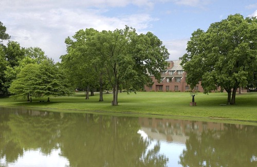 New Harmony Hotel | New Harmony Inn Resort and Conference Center