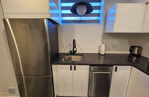 Niagara Falls House | New, home-like, family-friendly spot in Niagara Falls
