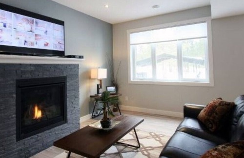 East Kootenay House | New Home on Golf Course now with an EV plug in