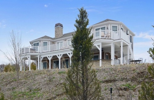 Montauk House | New Home w/Amazing Sunset Views on East Lake ~ Every Amenity