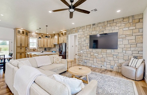Hoyt House | New Home with Modern Amenities, Nearby Attractions, & Comfortable Accommodations